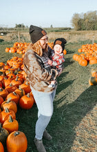 Load image into Gallery viewer, Spooky mommy & me beanie