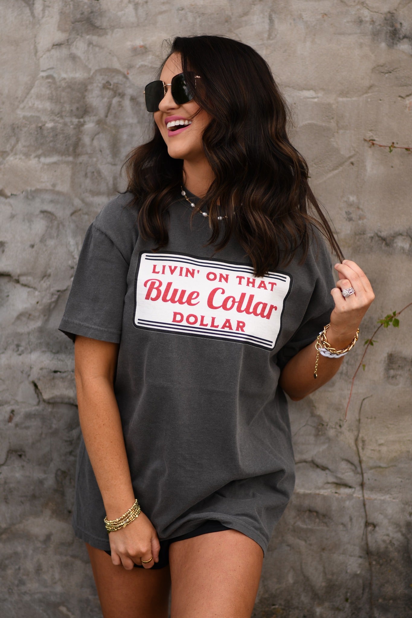 livin on that blue collar dollar