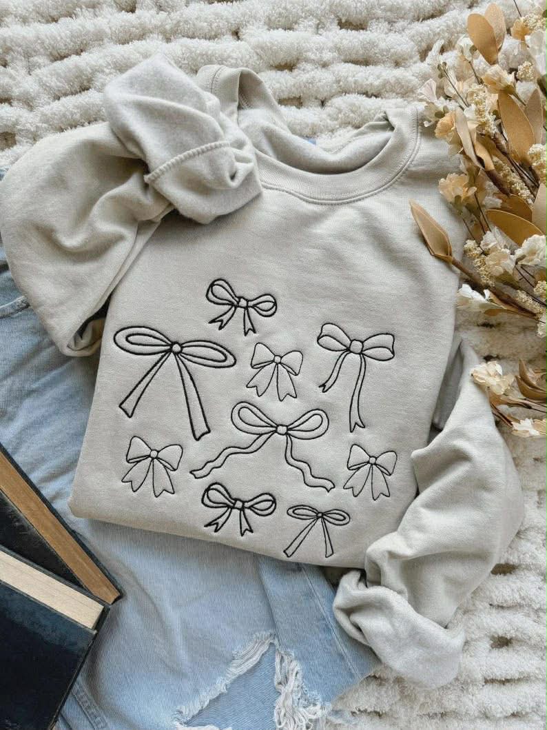 Bow embroidered sweatshirt