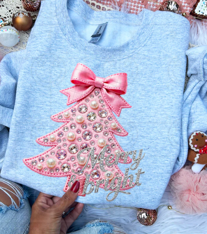 merry and bright faux tree with faux pearls