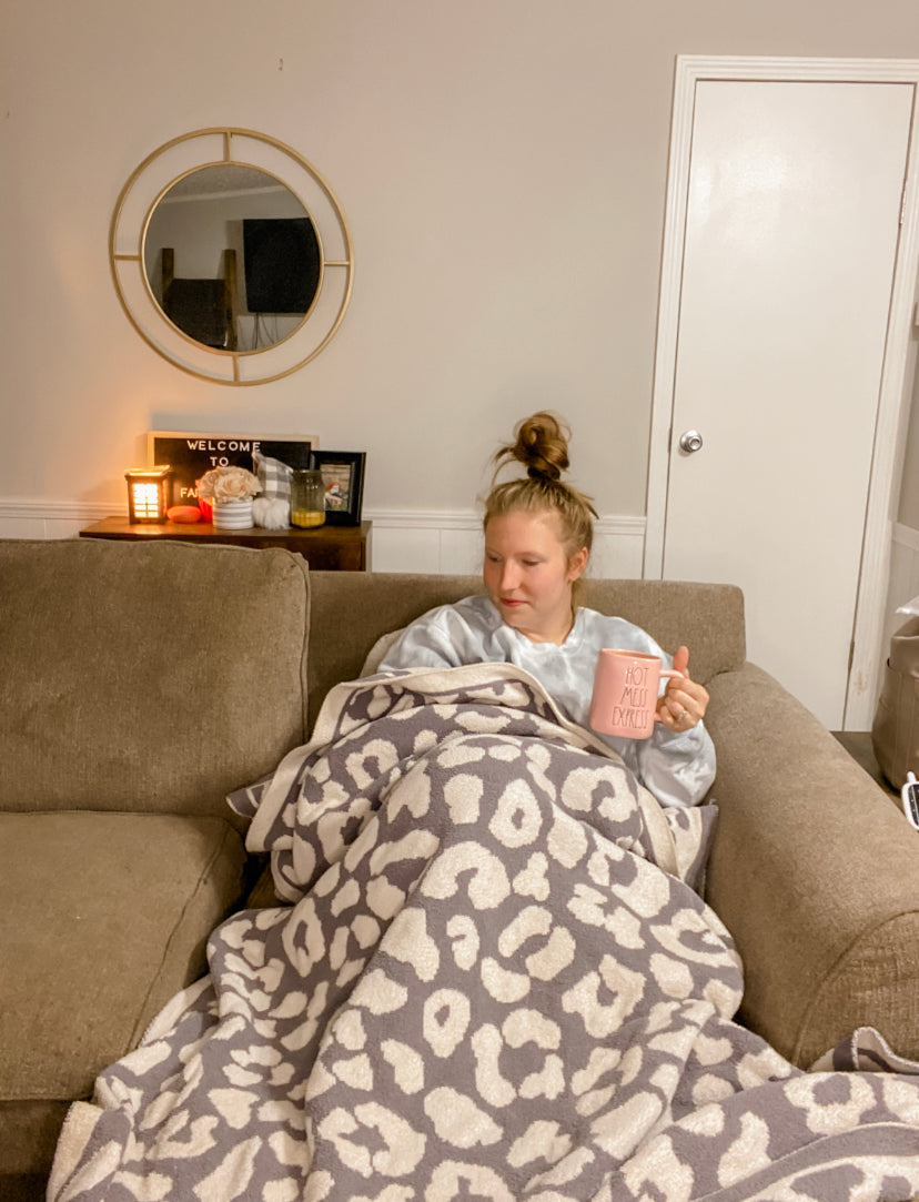 luxurious leopard blanket