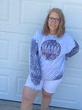 Load image into Gallery viewer, Grungy mama leopard solid sweatshirt